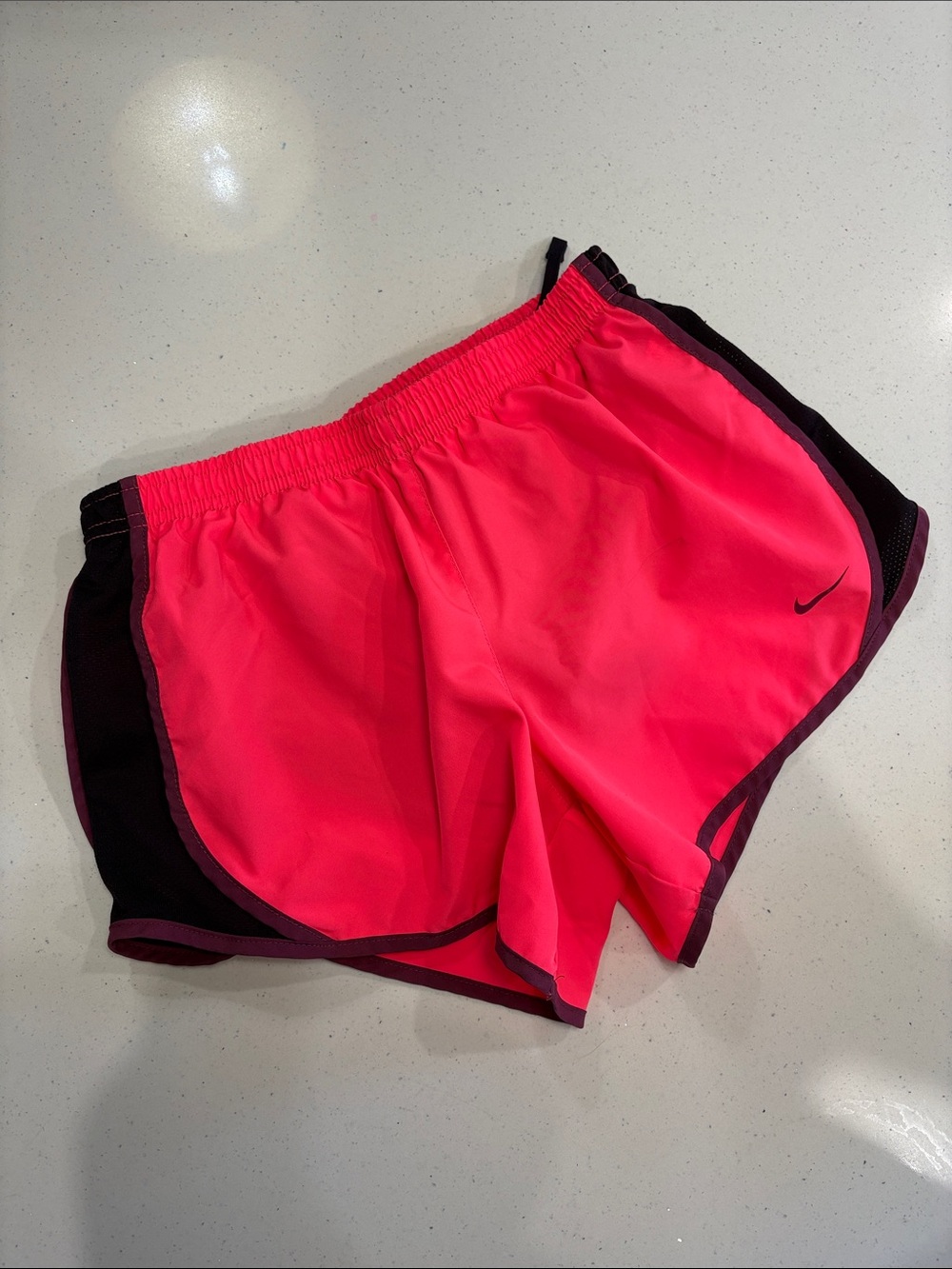 Nike Youth Medium Dri-FIT Athletic Running Shorts | Hot Pink | Like New